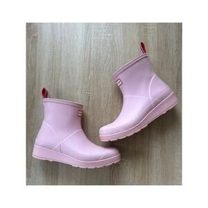 HUNTER Women's Play Short Waterproof Rain Boots Size US 8 Azalea Pink